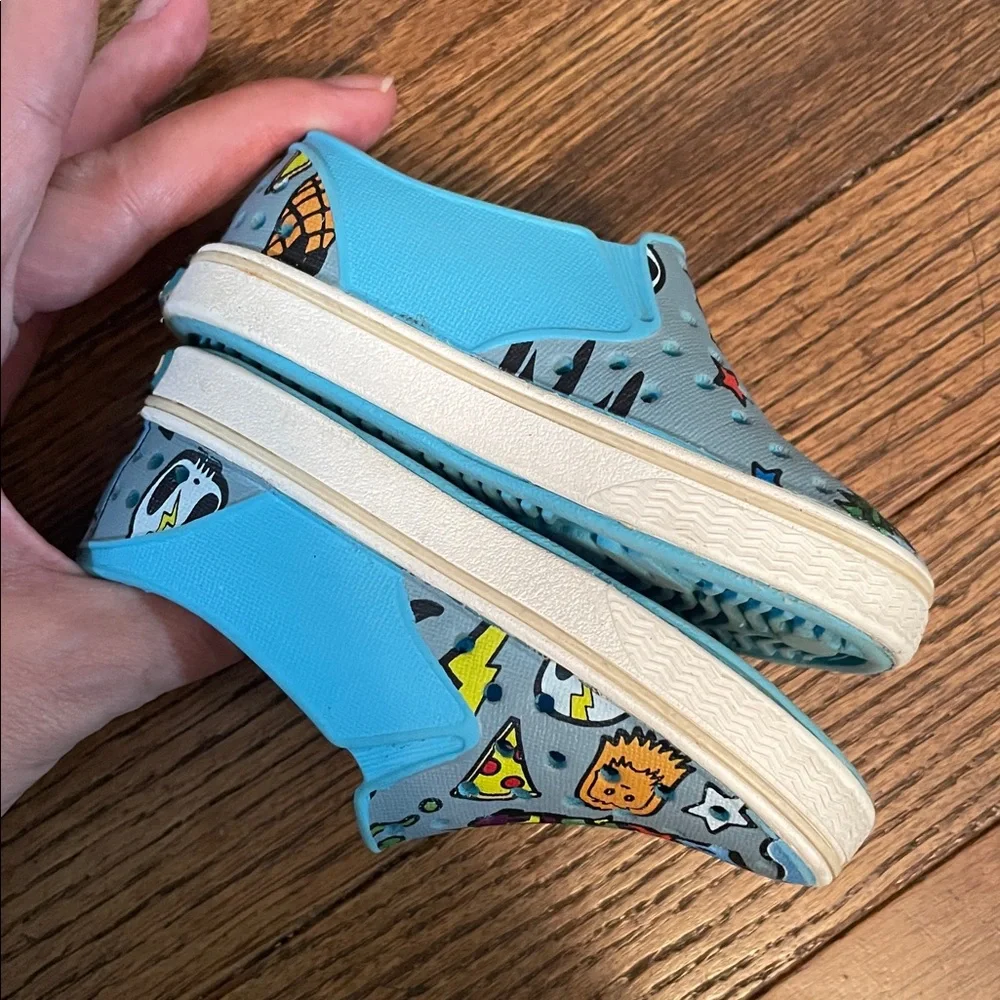 Native Light Blue Comic Print for toddlers size 5